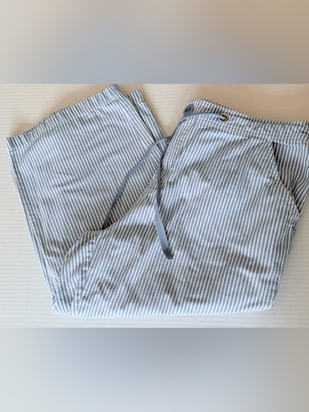 Gaviota Casuals Striped Cropped Beach Pants Size 12 Blue White Drawstring Crop